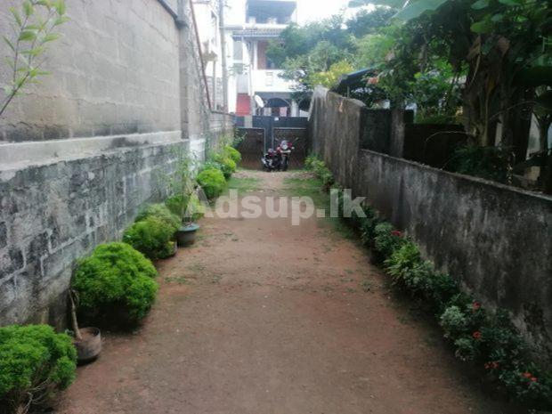 Two Story House For Sale in Nugegoda Colombo