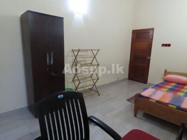 Room for Rent in Colombo 02