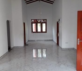 3 Bed Room Up-stair for Rent Panadura