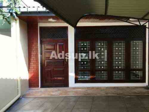 Two bedroom house for rent in Dehiwela