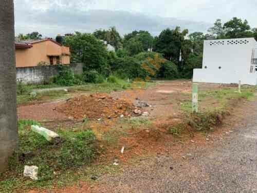 Valuable Land For Sale in Malabe