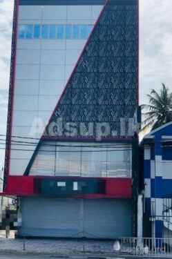 Commercial Building for Sale in Dehiwala