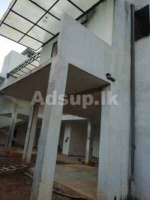 Building for Sale in Kandy Road Kurunegala