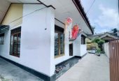 House with 11 Perche Land for Sale in Katubedda
