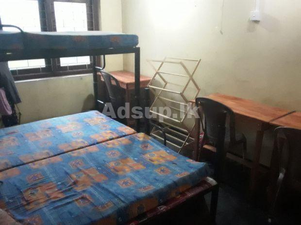 Rooms For Rent in Wijerama (Girls)