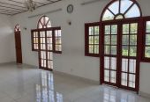 Upper floor House for rent in Kohuwala