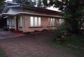 Land with house for sale in Etul Kotte