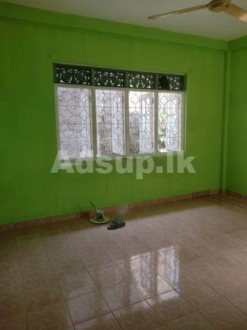 3 Bhk and Dinning Area House for Sale at Wellampitiya