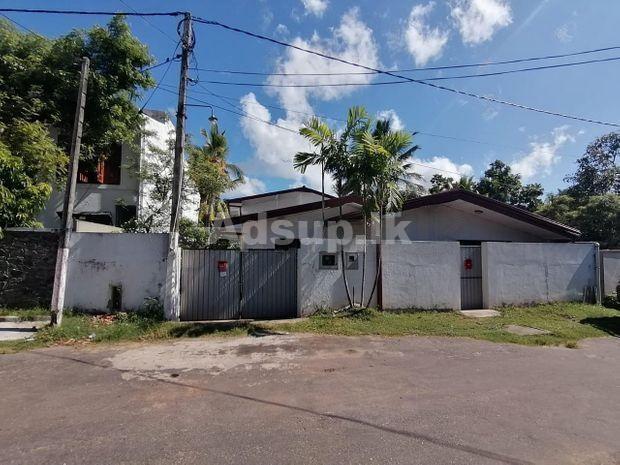 House for Sale in Wattala – 40 Mn