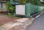 Land with house for sale in Etul Kotte