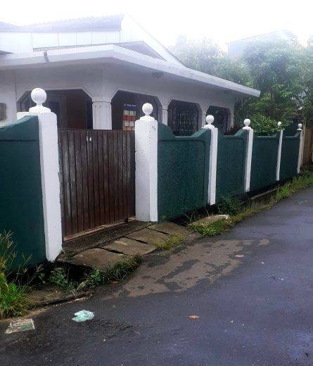 House for Sale in Ratmalana with Anex