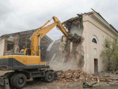 house-demolition-company-650×520-1