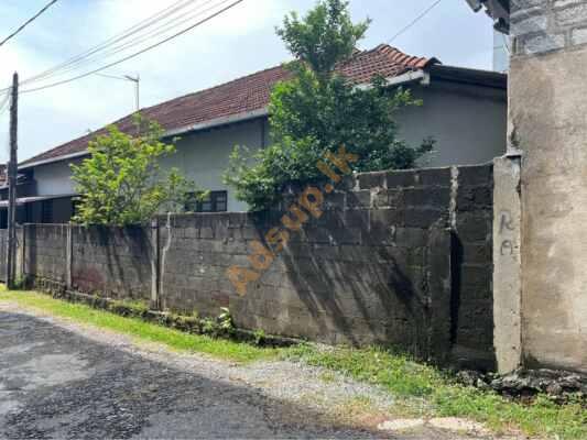 Commercial Land for sale in Pita Kotte with a Building