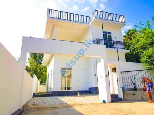 Brand New Luxury House for Sale Pannipitiya