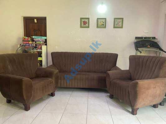Damro Sentinel Sofa Set – Like New