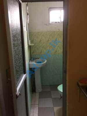 Room for Rent Mount Lavinia With Attached Bathroom