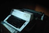 Optima Brand Typewriter (Englishl)