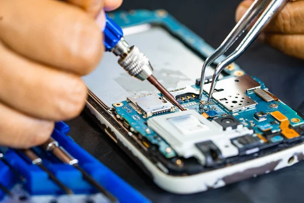 Phone repairing Technican