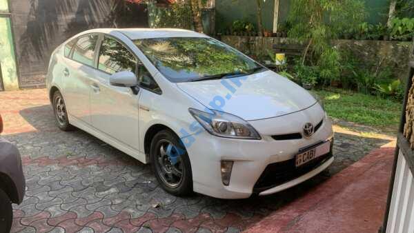 Oyata Prius With Driver for Long Trips