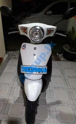 suzuki lets 5 scooter bick for rent